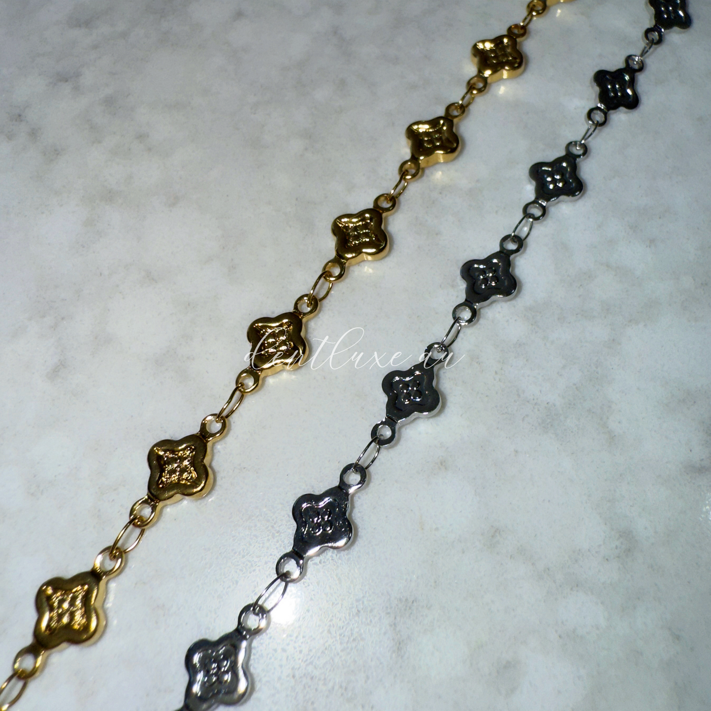 Embossed Clover Chain